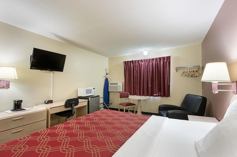 Americas Best Value Inn Beatrice photo 3