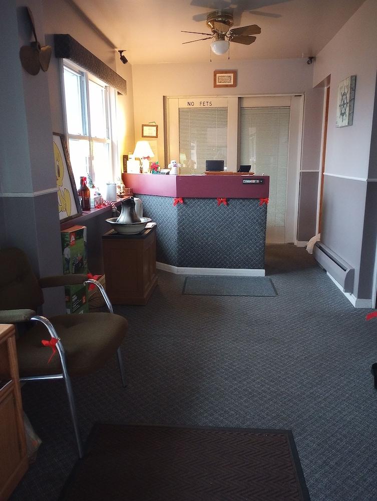 Harbor Beach Inn photo 10