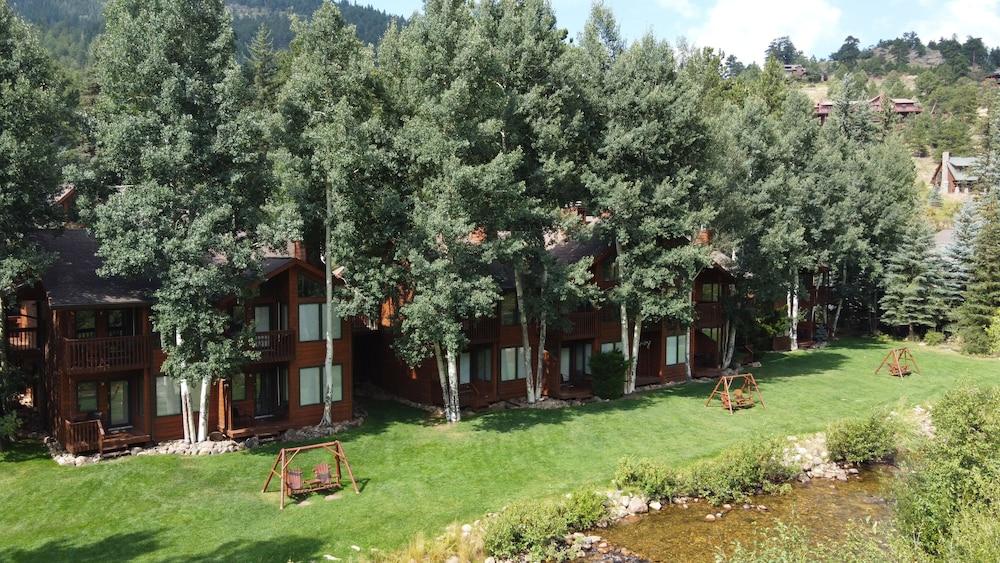Aspen Winds on Fall River photo 27