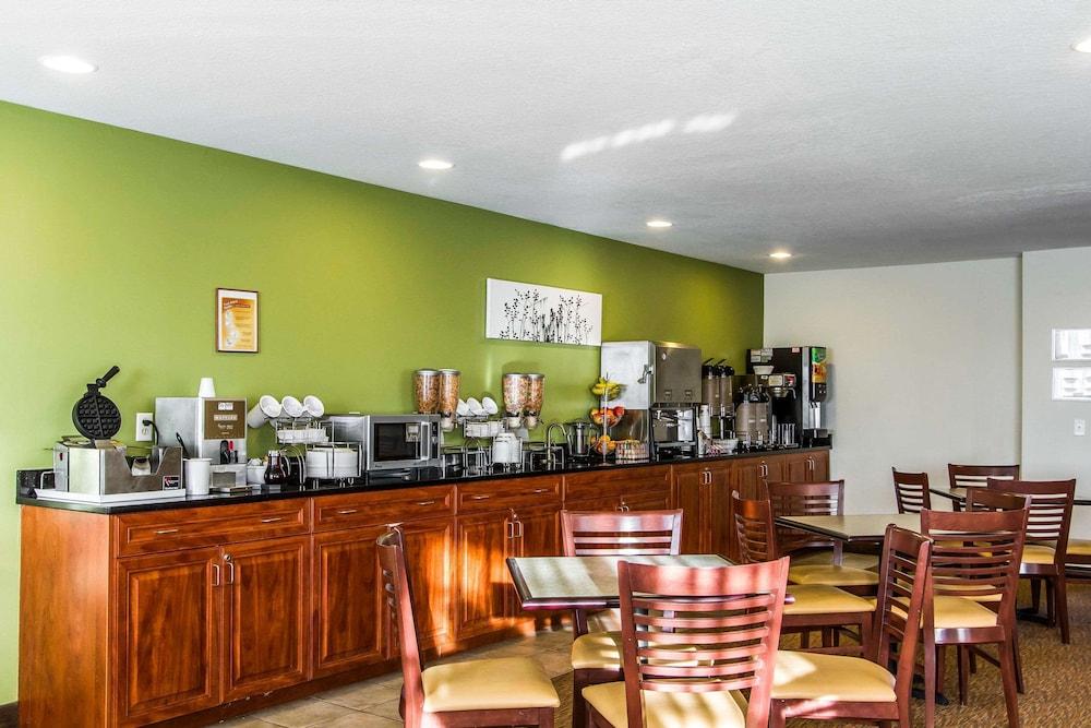 Sleep Inn & Suites Pleasant Hill - Des Moines photo 65
