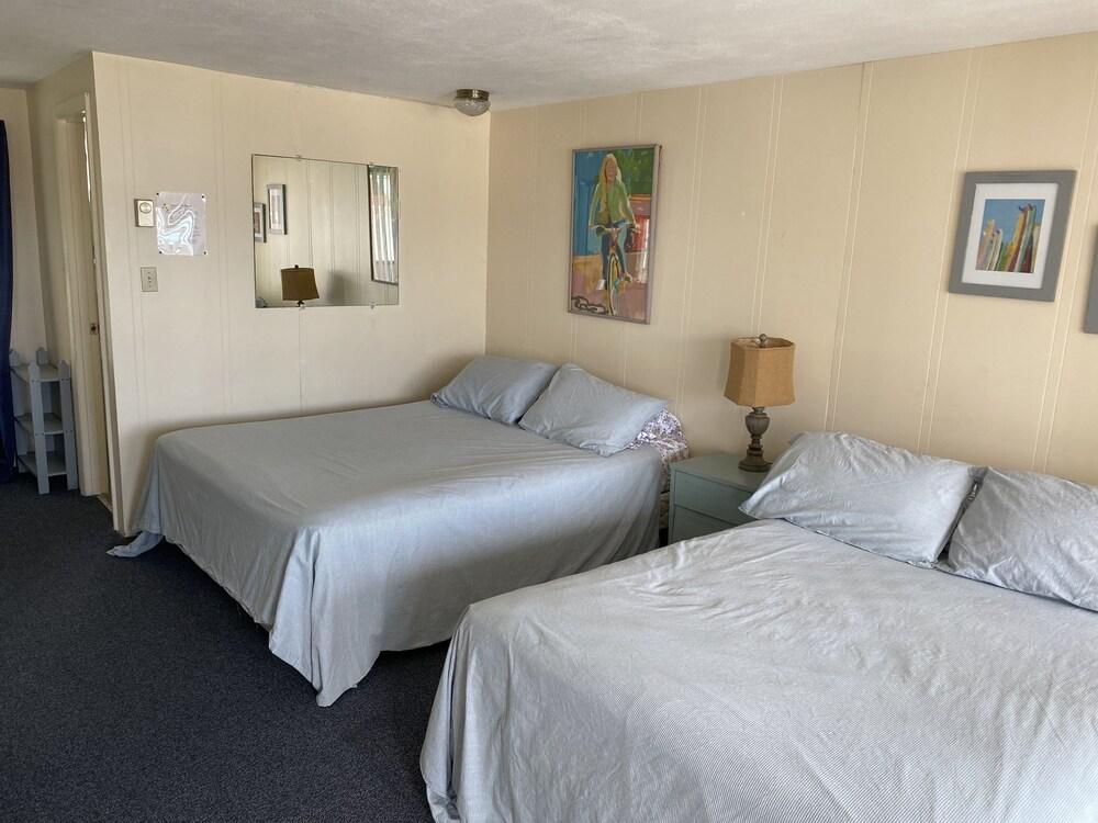 Grand View Motel photo 51