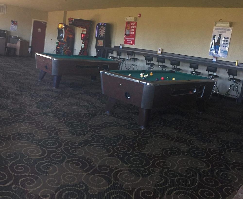 Cobblestone Inn & Suites photo 13