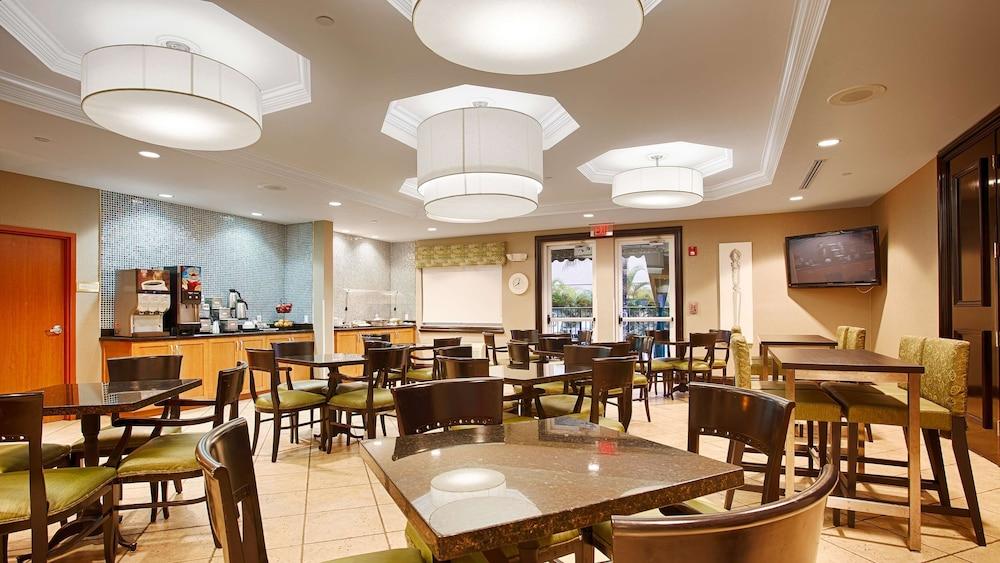 Best Western Plus Miami-Doral/Dolphin Mall photo 11