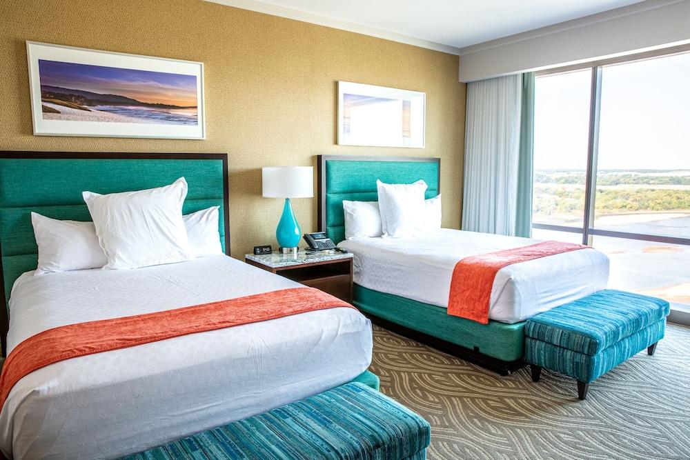 River Spirit Casino Resort photo 5