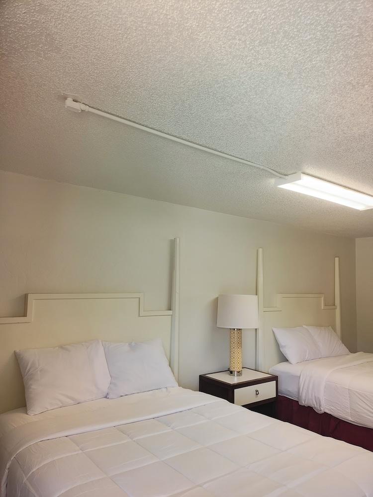 Super Inn Motel photo 4