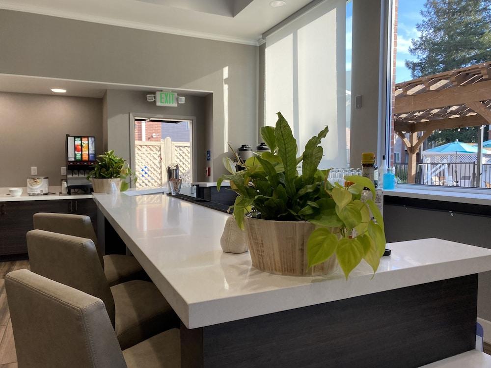 Residence Inn by Marriott Sacramento Airport Natomas photo 20