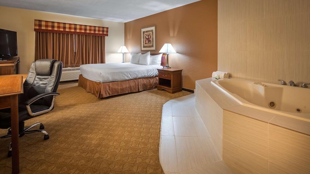 Days Inn by Wyndham St. Charles IL photo 2