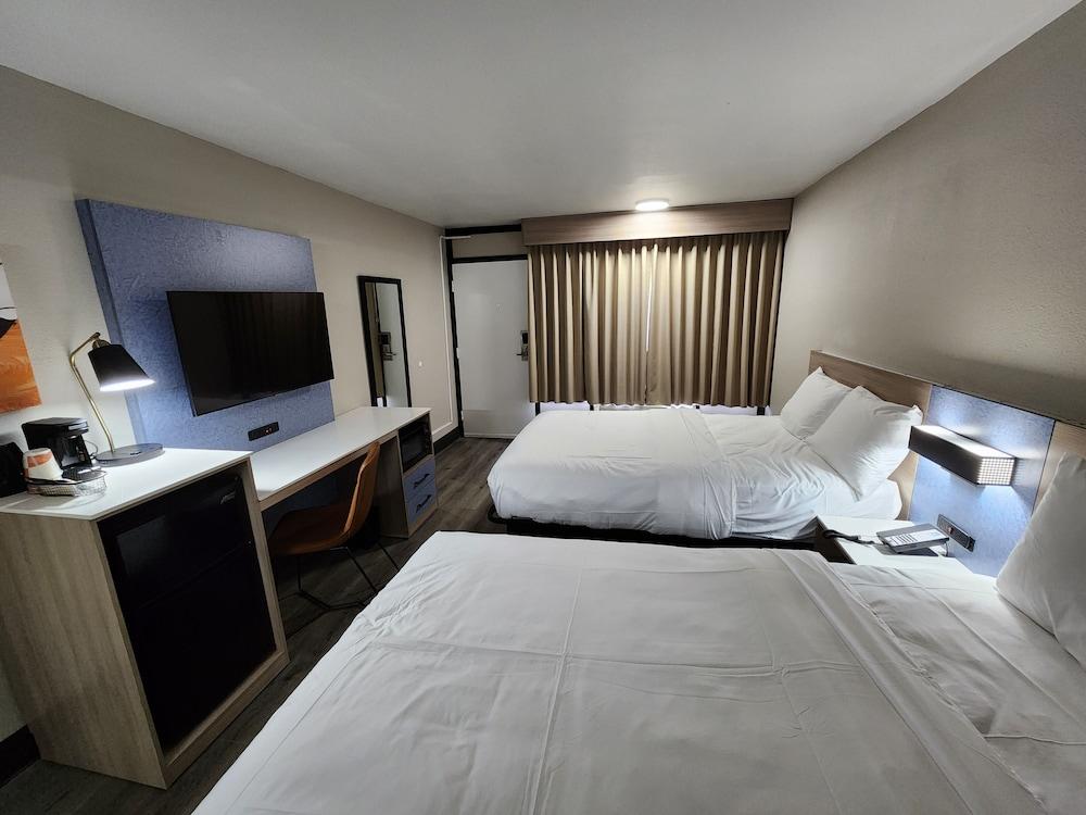 Smart Stay Inn photo 15