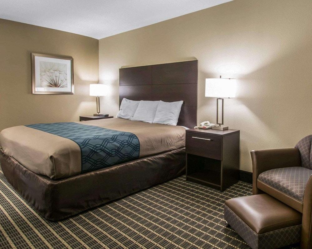 Econo Lodge Defuniak Springs I-10 photo 6