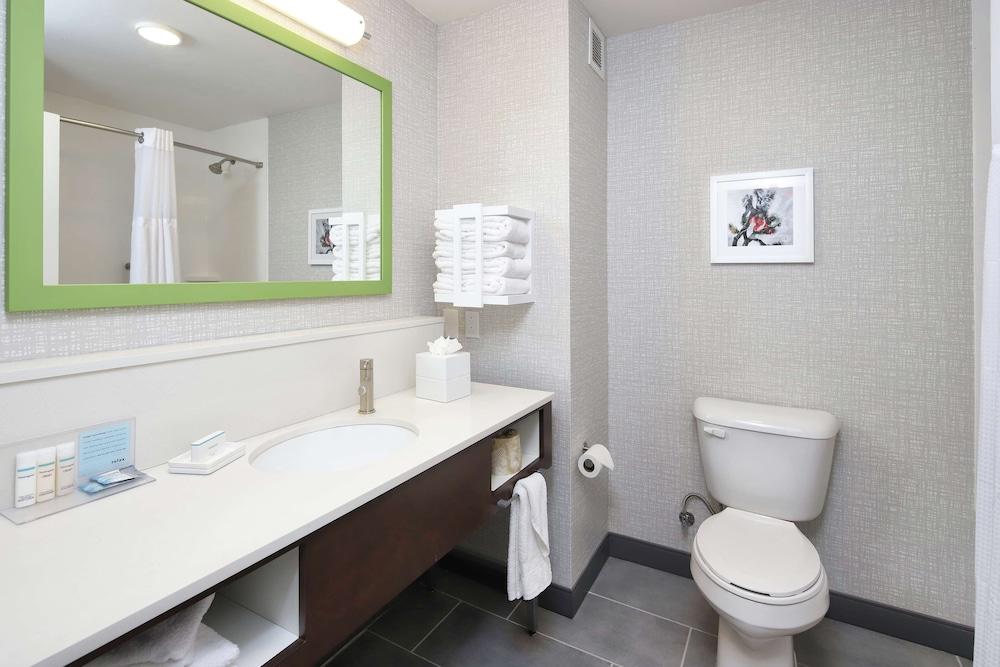 Hampton Inn & Suites Tucson East/Williams Center photo 17
