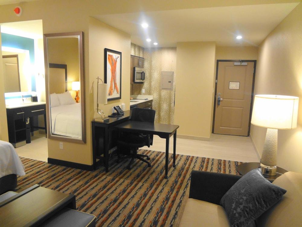 Homewood Suites by Hilton North Houston/Spring photo 6