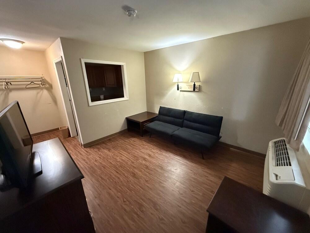Fairbridge Inn & Suites Richmond Hill photo 24