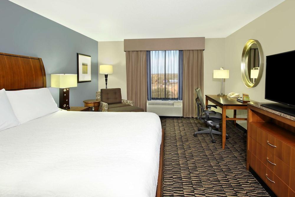 Hilton Garden Inn Austin NW - Arboretum photo 16