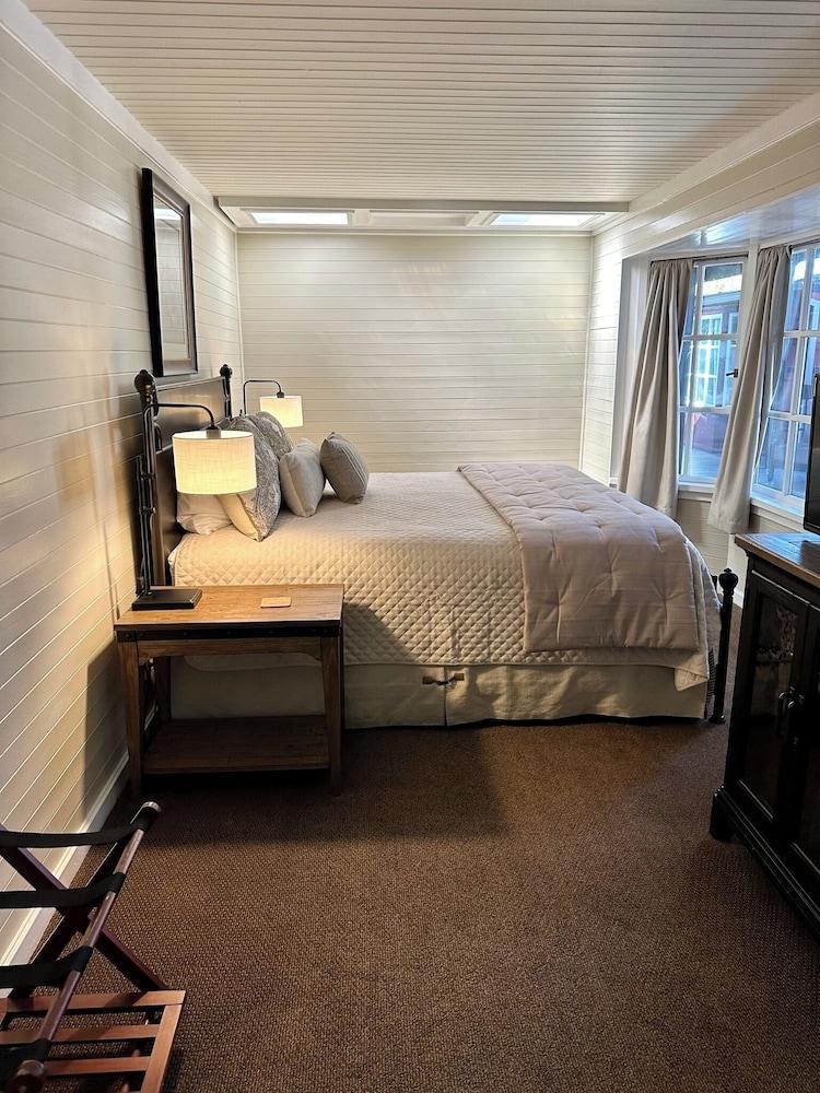 Napa Valley Railway Inn photo 7