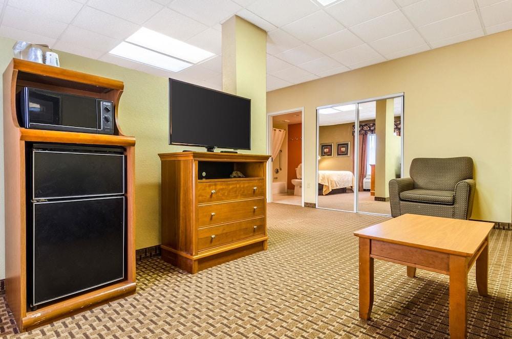 Quality Inn Lumberton North photo 18
