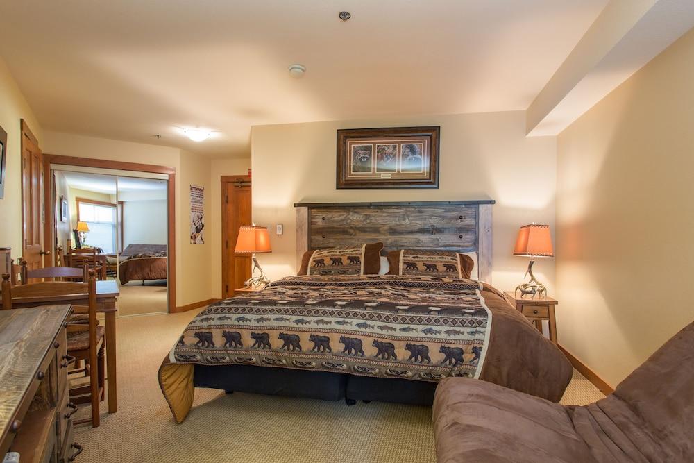 Solitude Condominiums photo 14