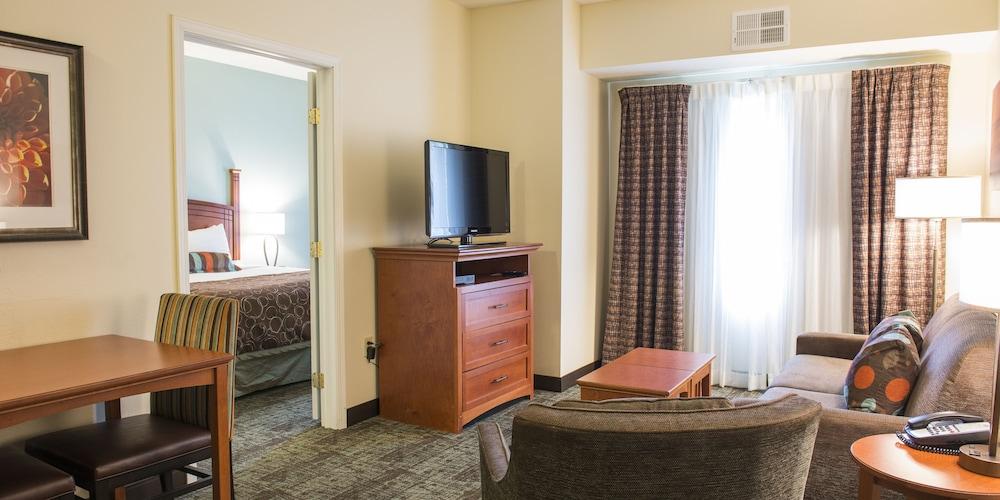 Staybridge Suites Fargo by IHG photo 63