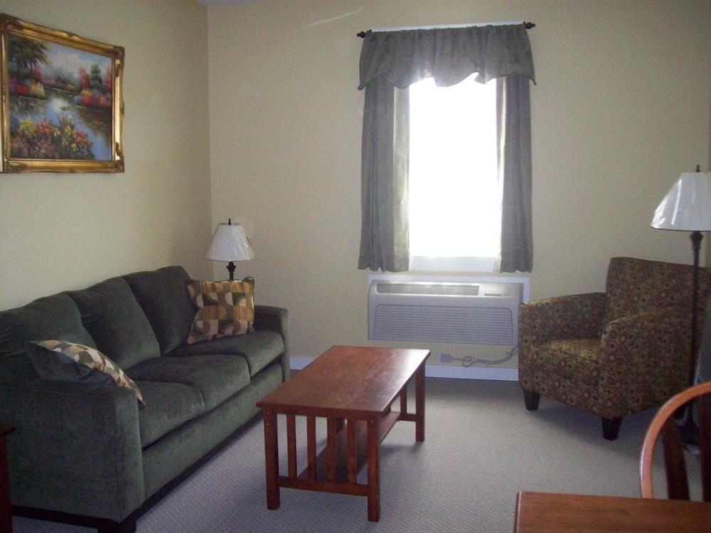 Colonel's Suites photo 5
