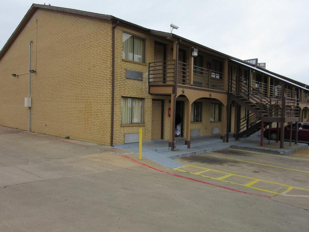Royal Inn photo 36