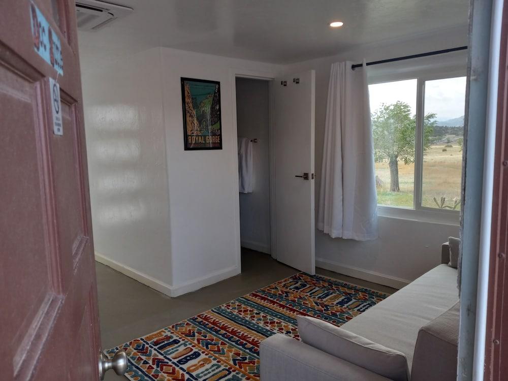 Little Canyon Inn photo 2