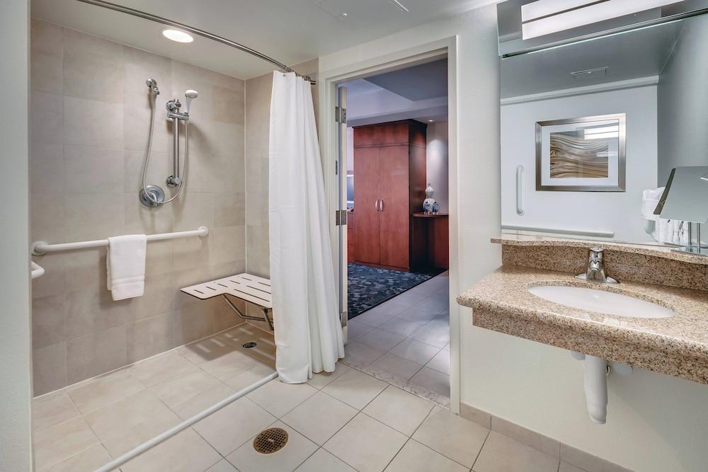 Courtyard by Marriott Jacksonville Beach Oceanfront photo 19