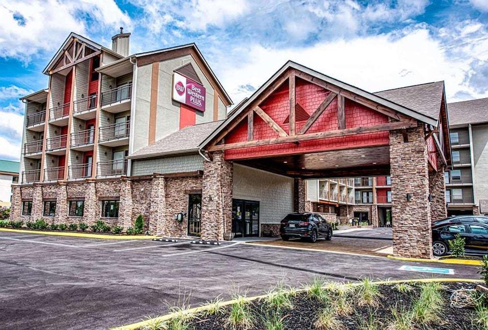 Best Western Plus Apple Valley Lodge Pigeon Forge photo 1