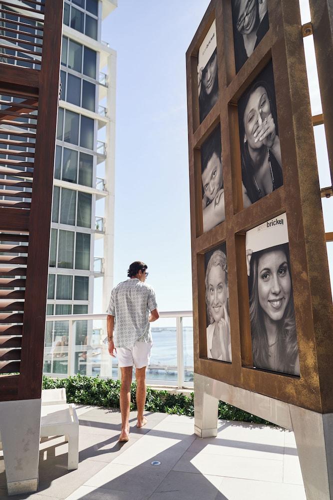W Miami photo 32