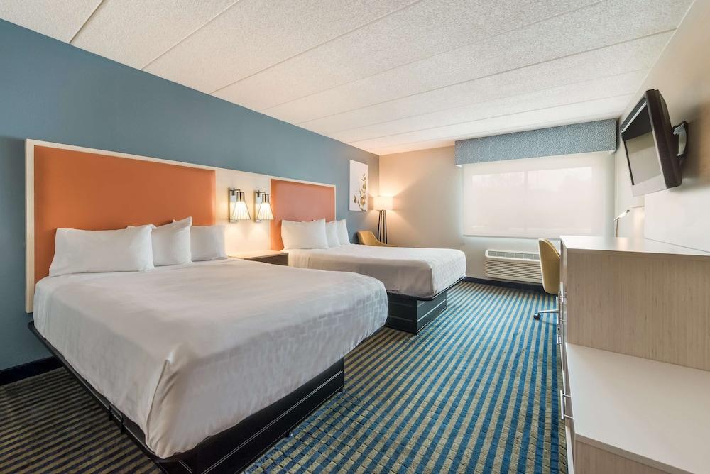 Baymont by Wyndham Westampton photo 12