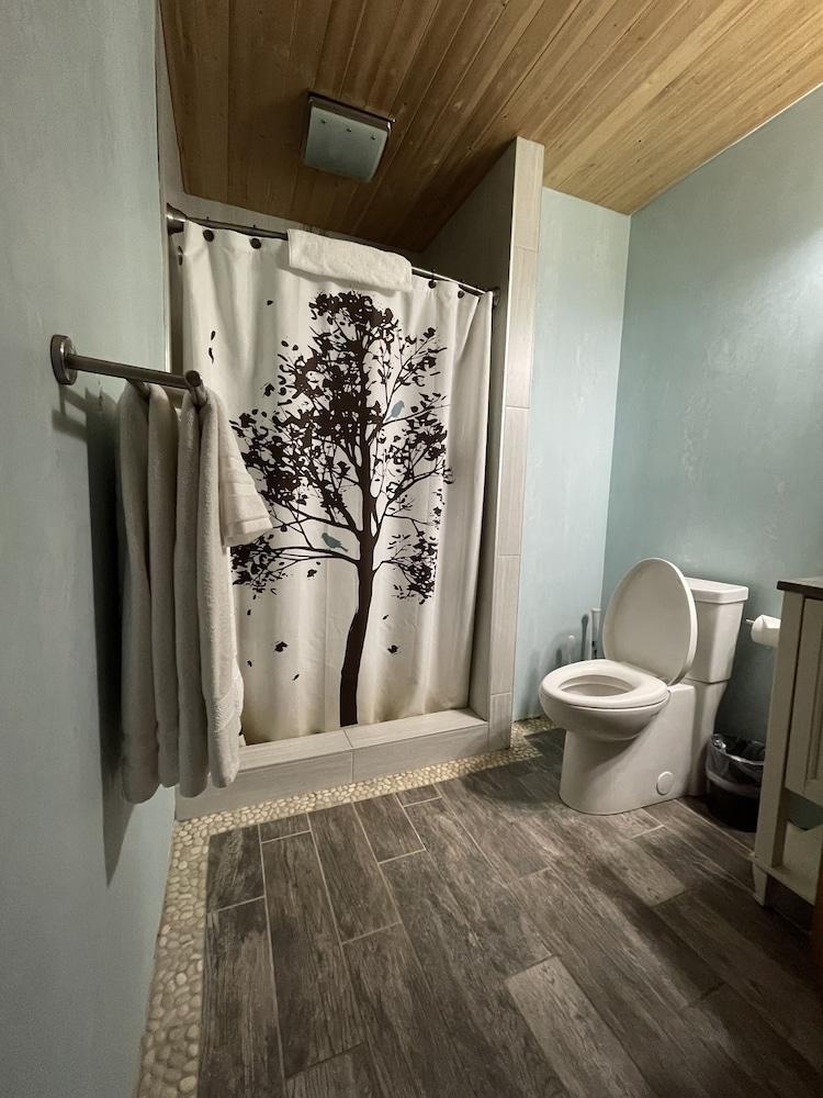 Adventures Vacation Rentals photo 10