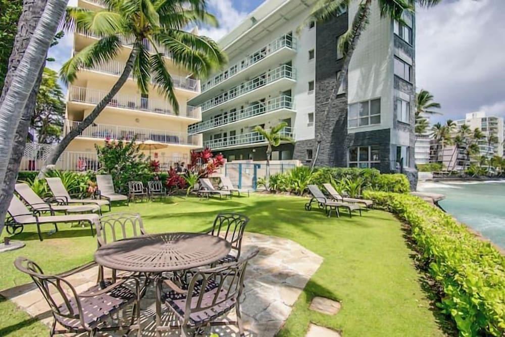 Diamond Head Beach Hotel photo 39