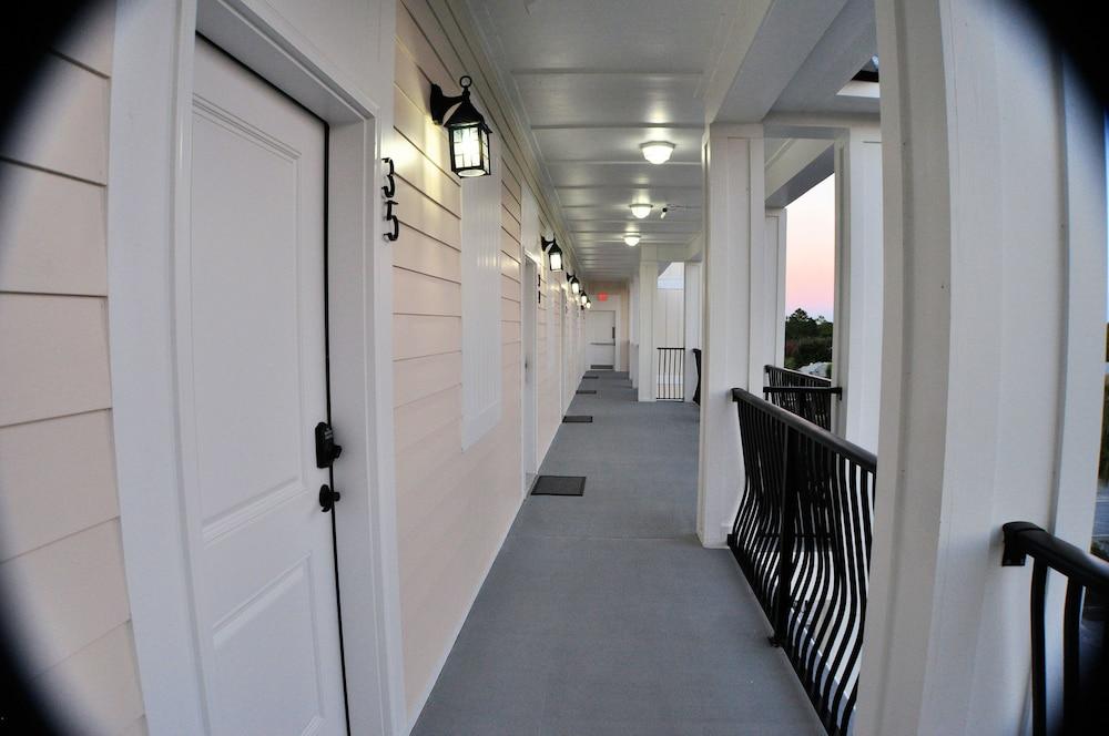 30A Inn & Suites photo 61