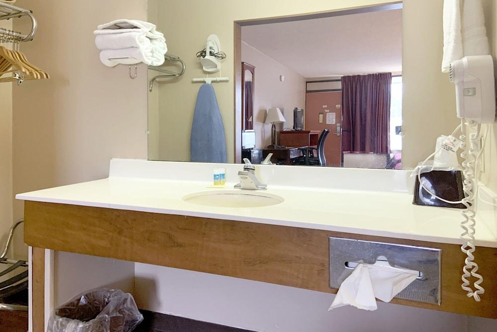 Paris Inn and Suites photo 17
