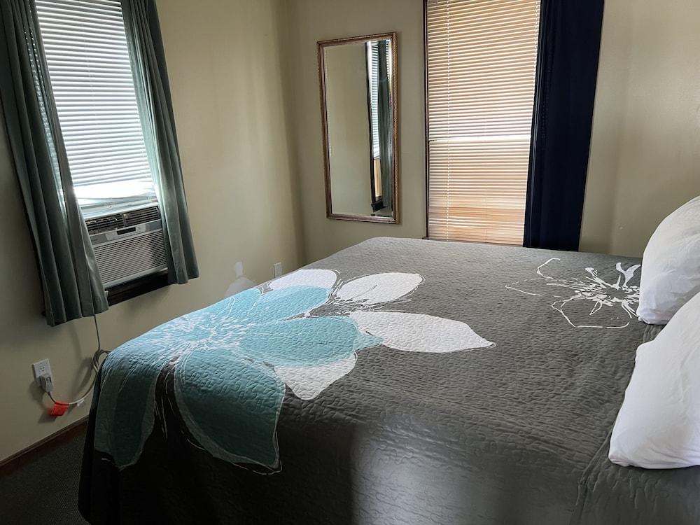 SHIPS INN Hotel photo 23