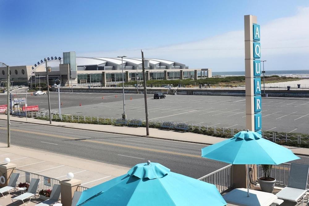 Aquarius Oceanfront Inn photo 5
