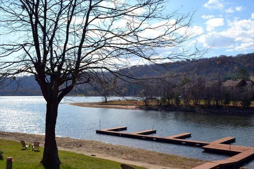 LakeFront Lodge photo 25