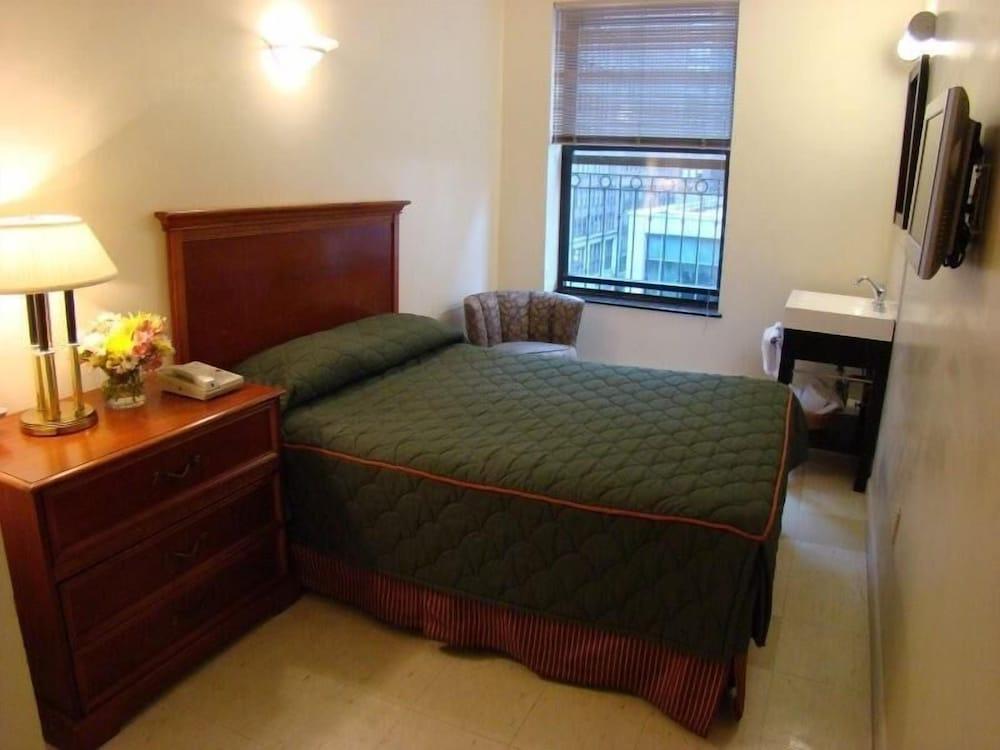Americana Inn photo 2