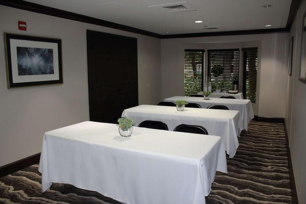 Sonesta ES Suites Fort Lauderdale Plantation photo 12