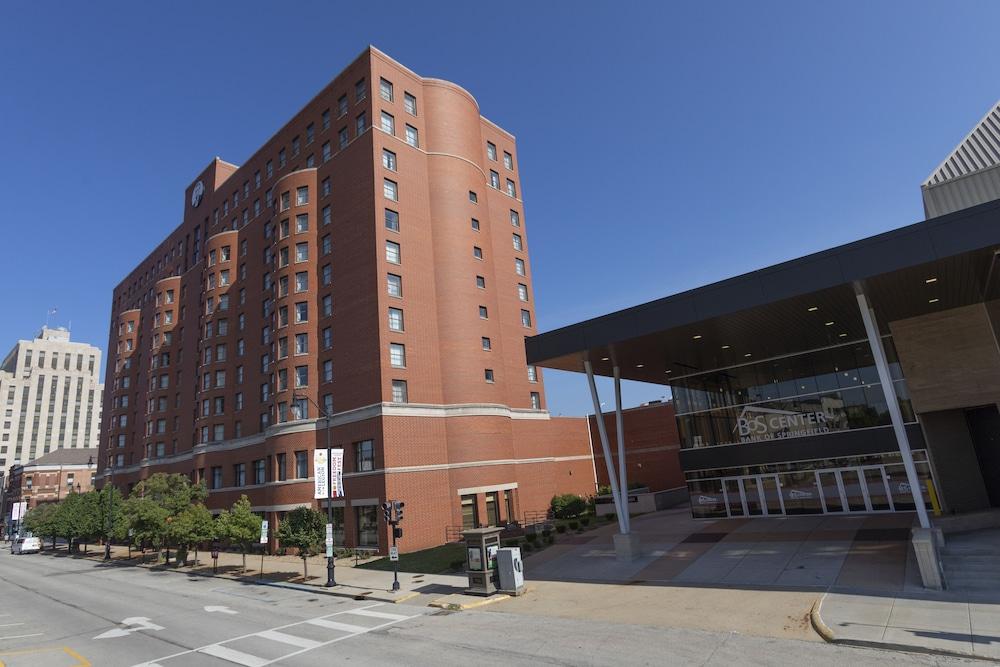 President Abraham Lincoln Springfield - DoubleTree by Hilton photo 58