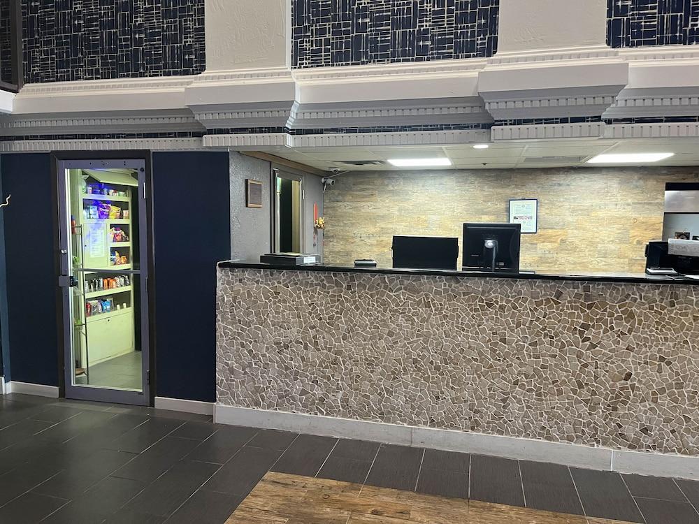 Studio 6 Amarillo, TX – West Medical Center photo 10