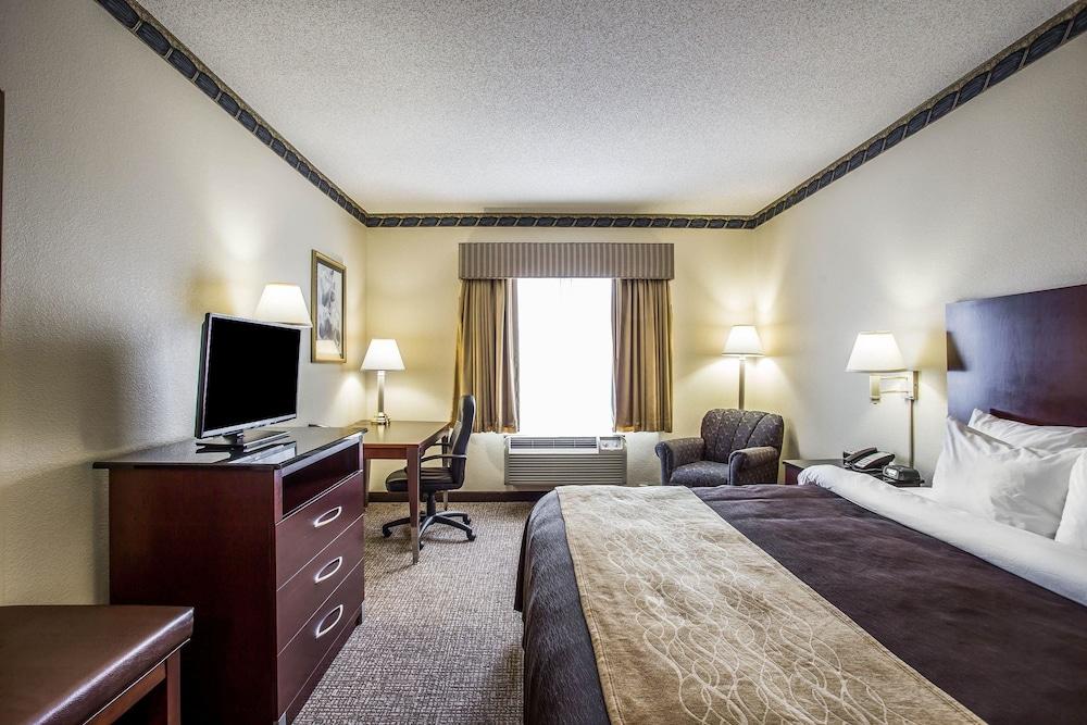 Comfort Inn & Suites Ft. Jackson Maingate photo 15