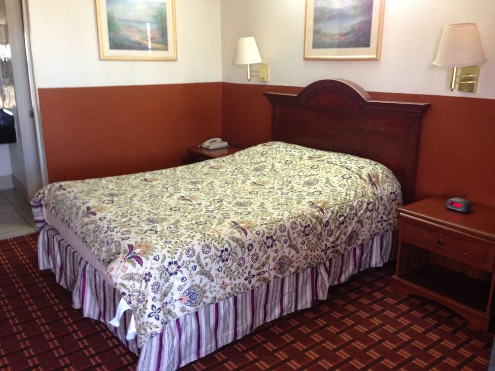 Executive Inn photo 3