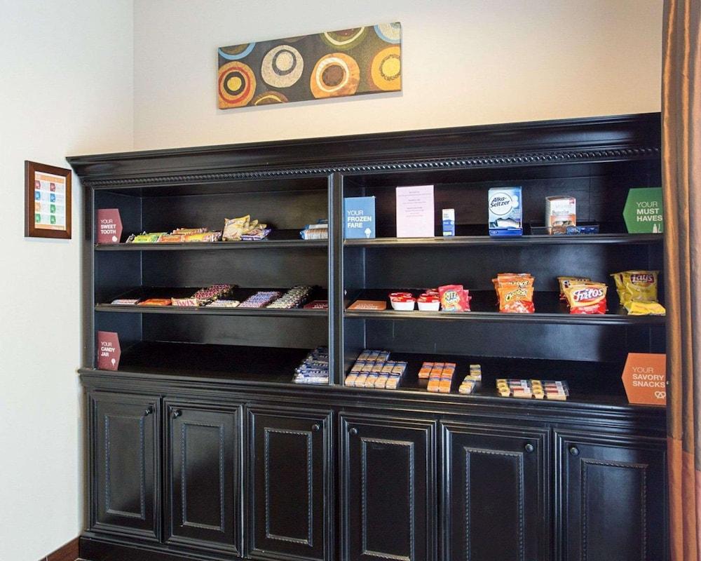 Comfort Suites Mandeville - Covington photo 11