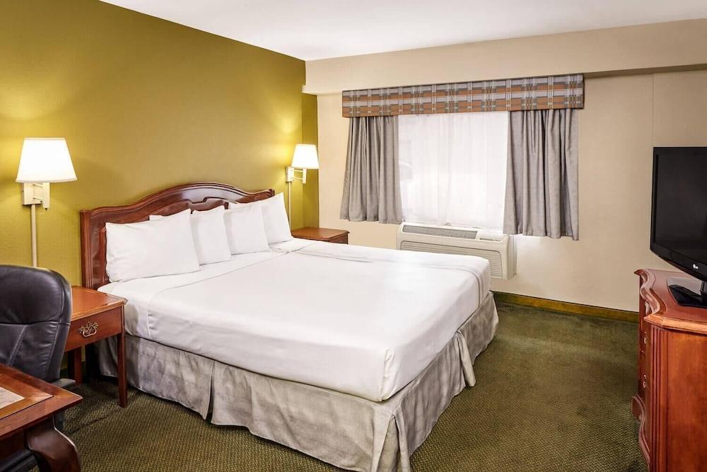 Chicago Lake Shore Hotel photo 16