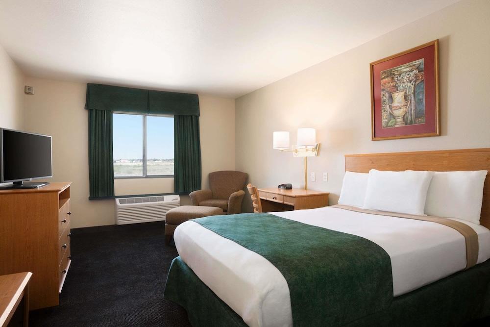 Travelodge by Wyndham Pecos photo 2