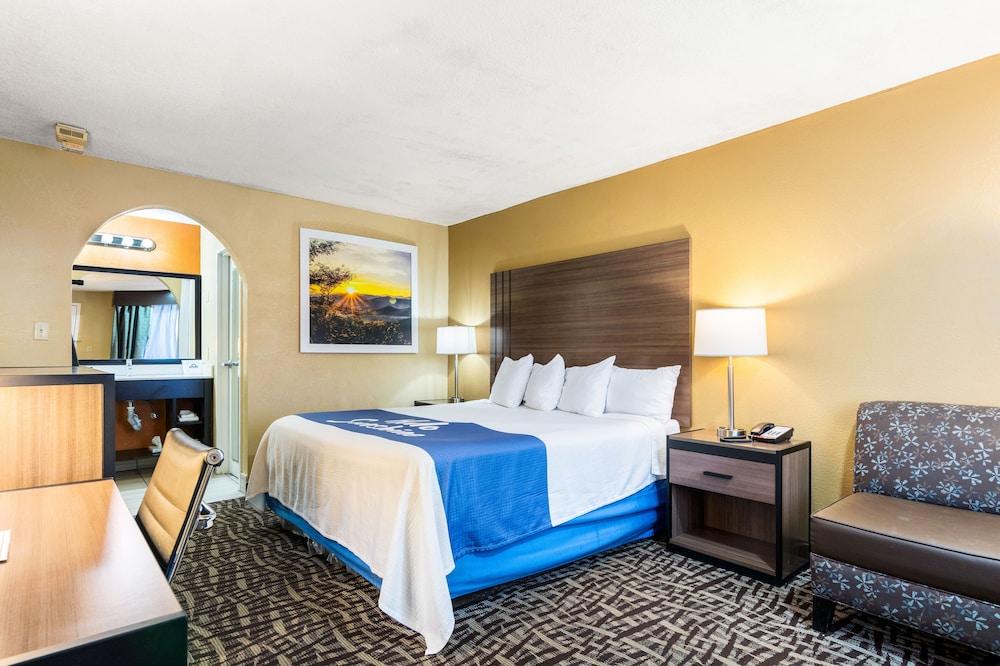 Days Inn by Wyndham Goodlettsville/Nashville photo 7