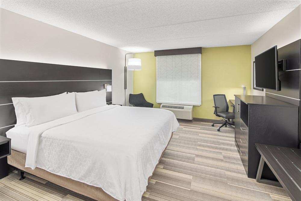 Holiday Inn Express & Suites Greenville-I-85 & Woodruff Rd by IHG photo 12