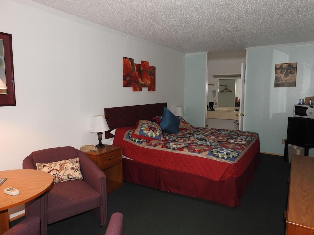 The Trails Inn photo 16