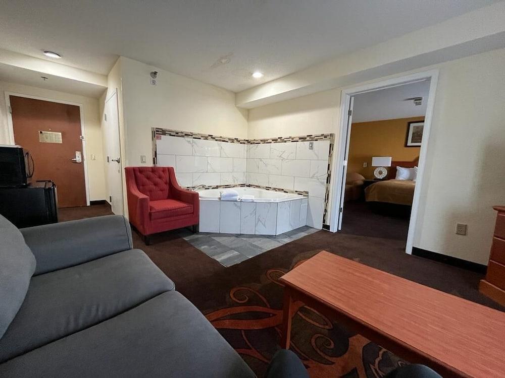 Chocolate Express Hotel & Suites Hershey photo 2