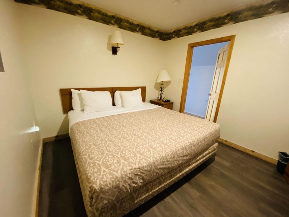 Woodyzzz Motel photo 9