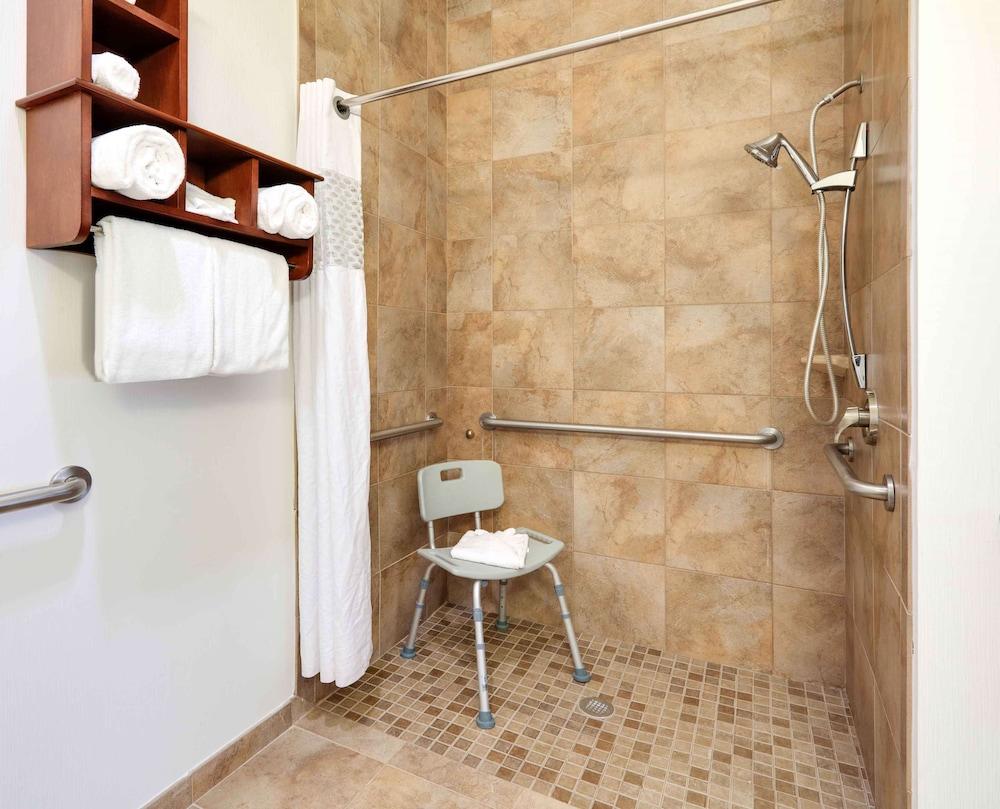 Hampton Inn & Suites Dallas-Arlington-South photo 23